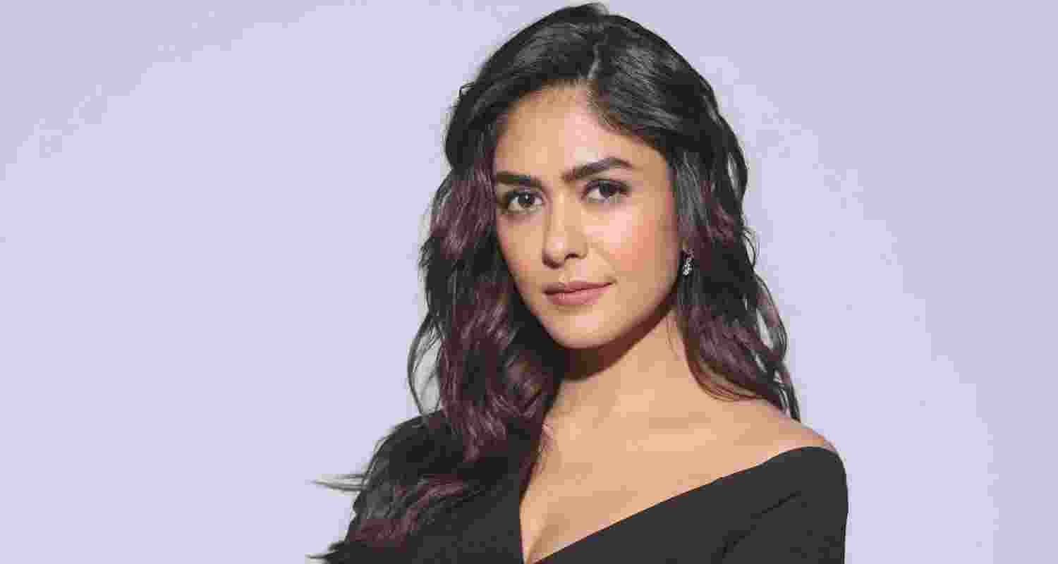 Mrunal Thakur wraps up dubbing for ‘Hai Jawani Toh…’