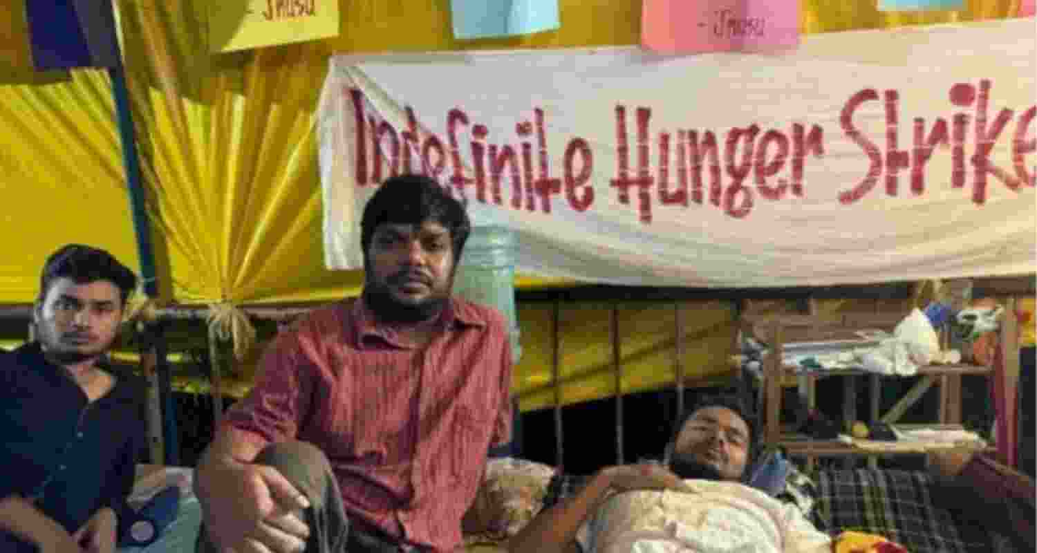 JNUSU ends hunger strike after 17 days 