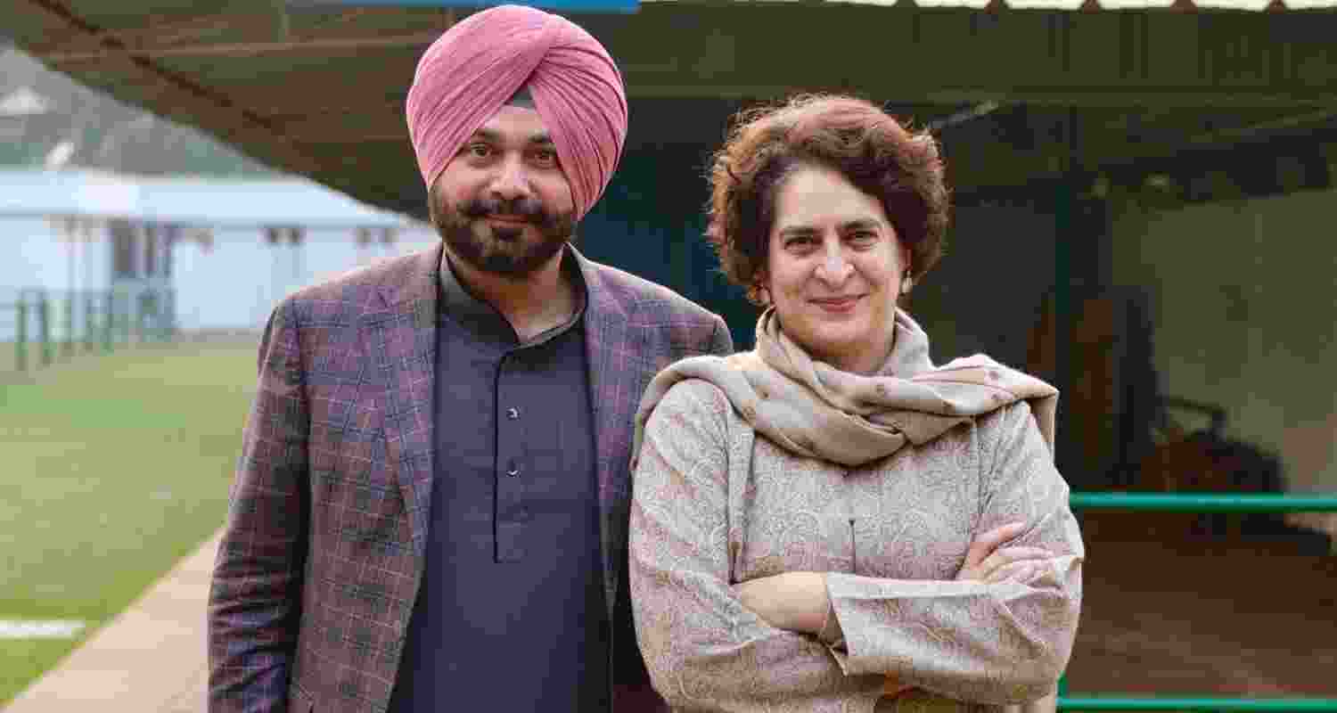 Sidhus come home to roost for Gandhis