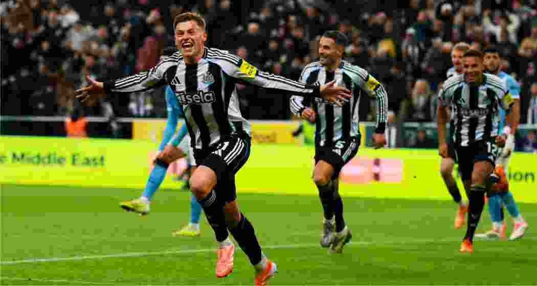 Harvey Barnes celebrates after scoring twice at St James’ Park, sealing Newcastle United’s first Premier League victory over Manchester City since 2019 during Saturday night’s closely fought encounter.