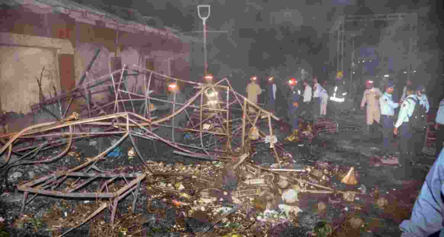 Major fire at Delhi's popular Dilli Haat, 30 shops gutted