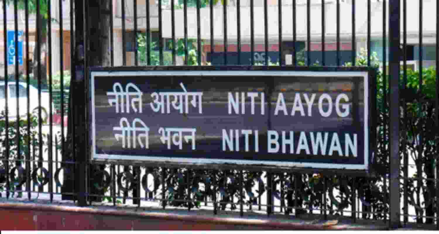 CMs, state heads arrive for crucial NITI Ayog meeting in Delhi