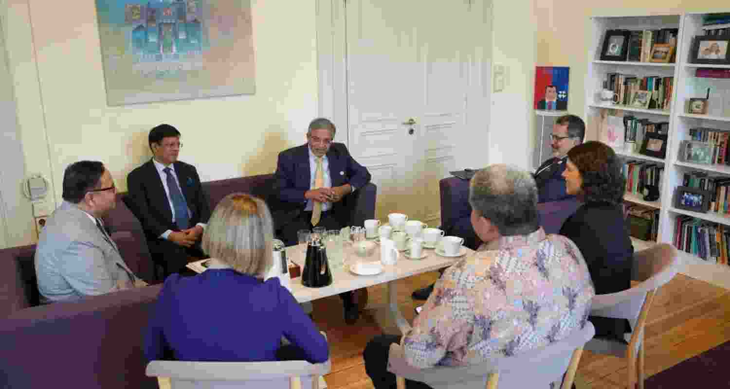 CEC meets NRIs in Sweden, delivers lecture on Electoral Reforms