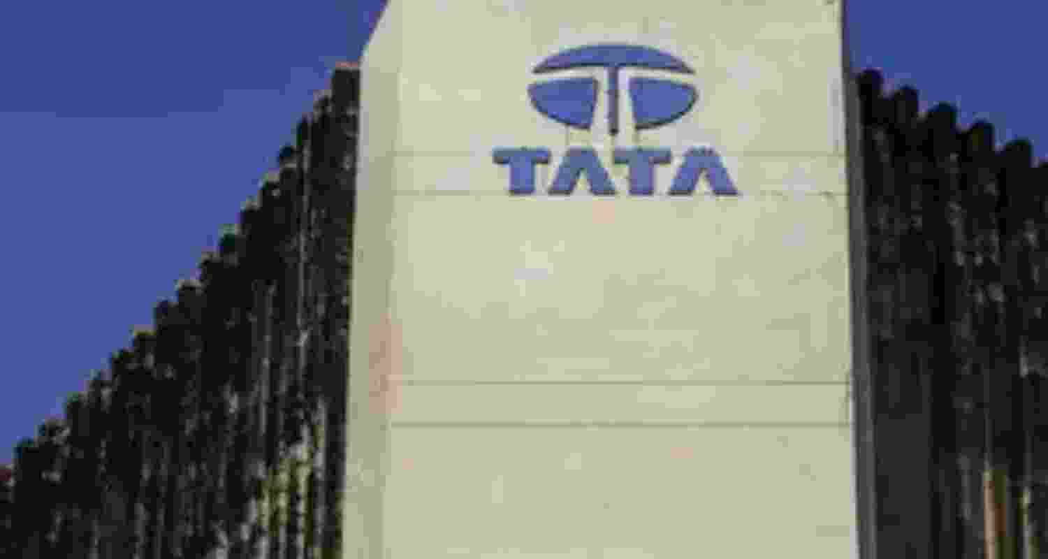 Tata Gp announces Rs 1 cr to families of each passenger killed