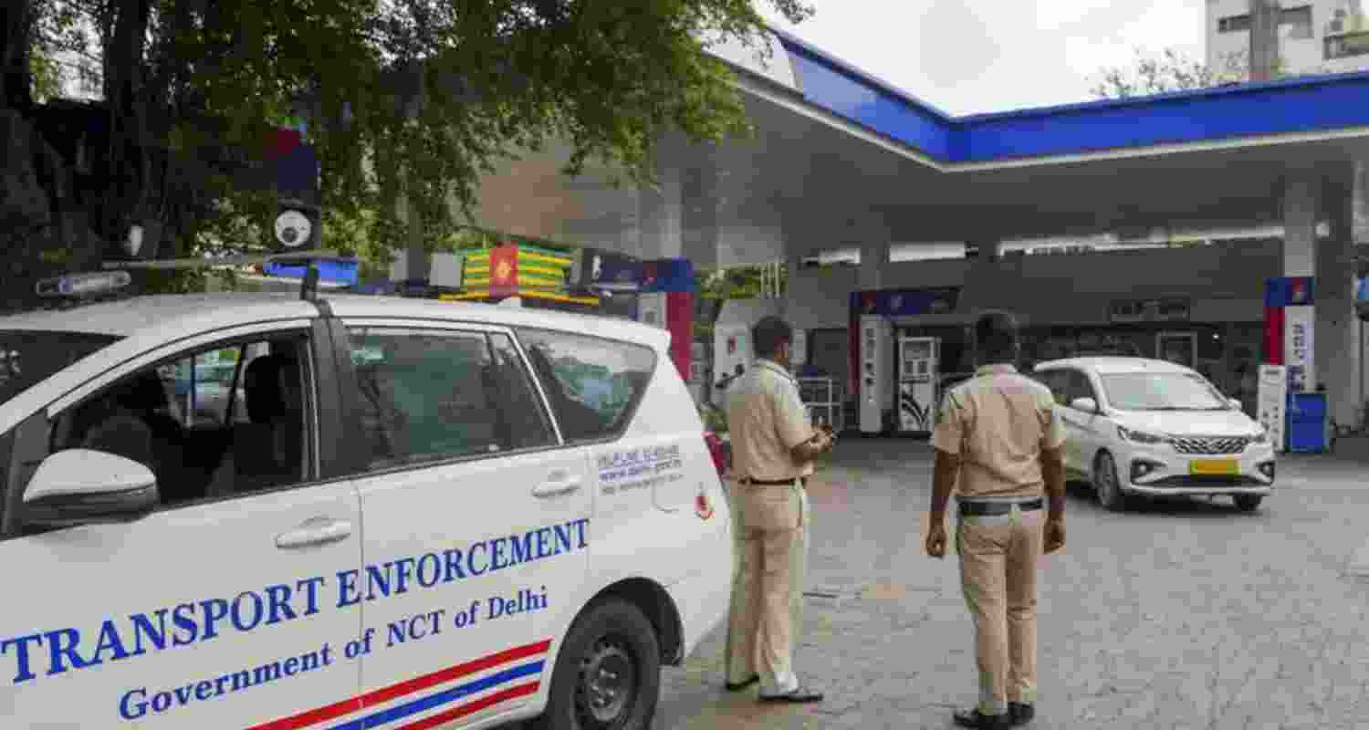 AAP terms BJP govt's vehicle ban move as "Tughlakhi Farman"