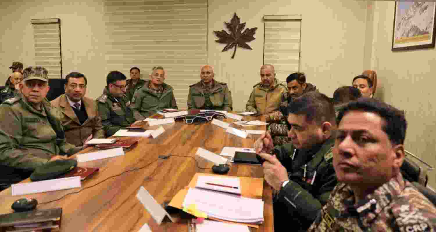 Northern Army Commander Lt Gen Pratik Sharma chairs inter-agency security review in Srinagar to enhance coordination, intelligence sharing and joint operations