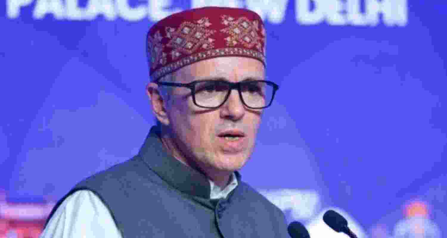 Omar Abdullah backs LG Manoj Sinha’s probe into Ganderbal encounter amid fake encounter claims, calls for transparency and swift justice.
