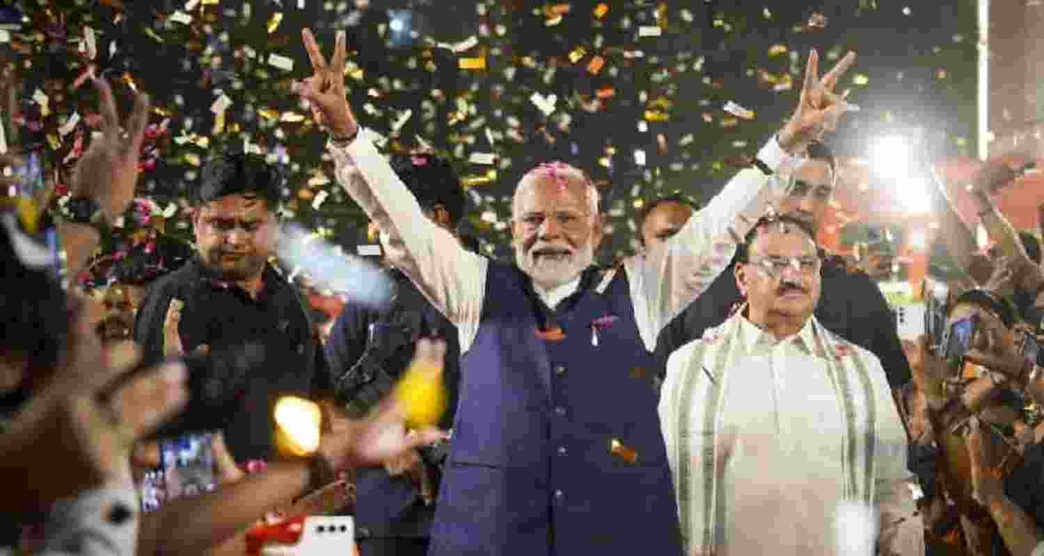 Marking PM's b'day, Maha BJP plans 1 lakh cataract surgeries