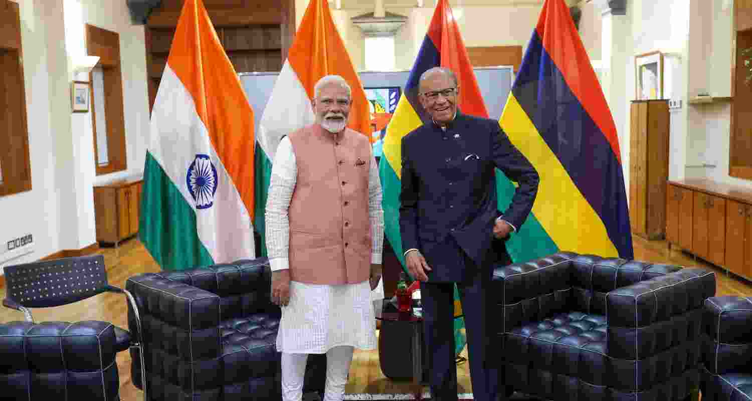 PM Modi wishes Mauritius on National Day, pledges regional security