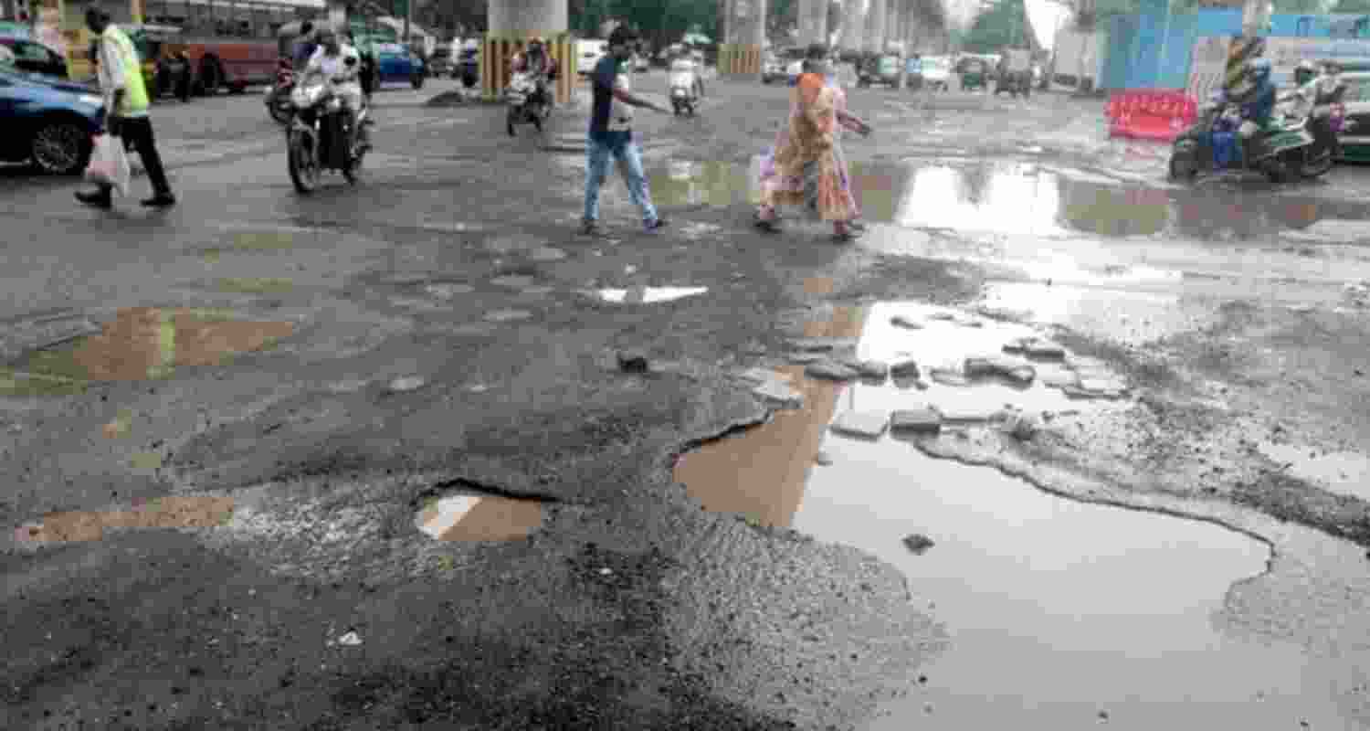 Pothole-related deaths rise 53 pc in 5 years; UP tops tally Pothole-related deaths rise 53 pc in 5 years; UP tops tally