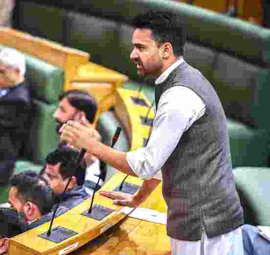 Uproar in J&K Assembly as NC, PDP MLAs clash, House adjourned