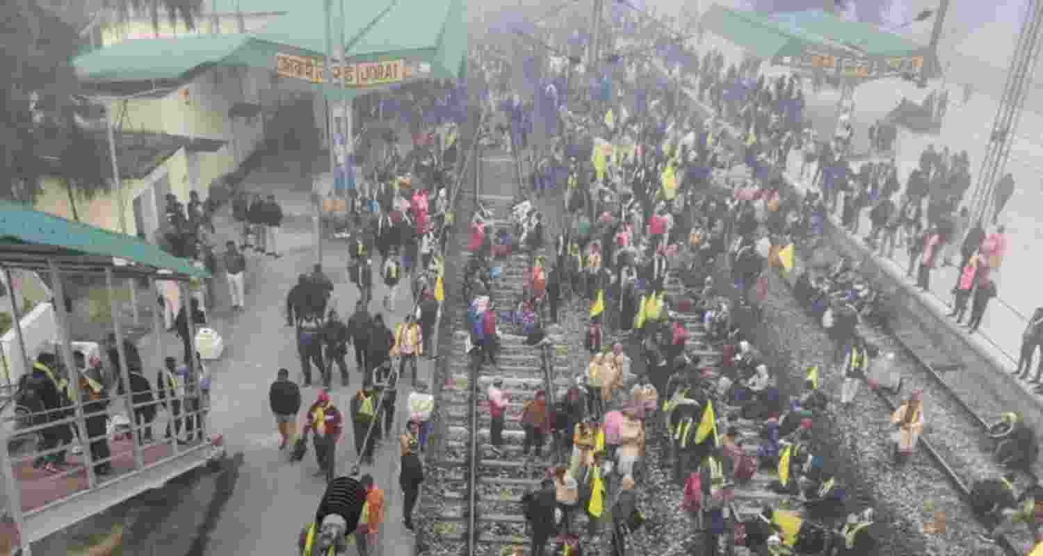 WB: Services resume after rail blockade ends