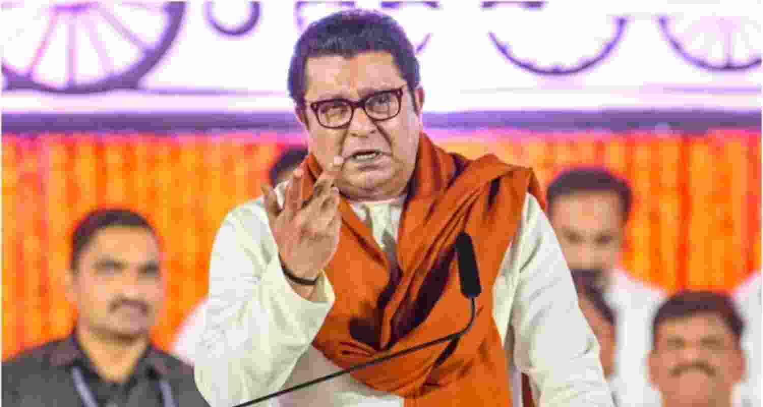 Congress, AAP demanded a ban on Raj Thackeray's entry into Gujarat.
