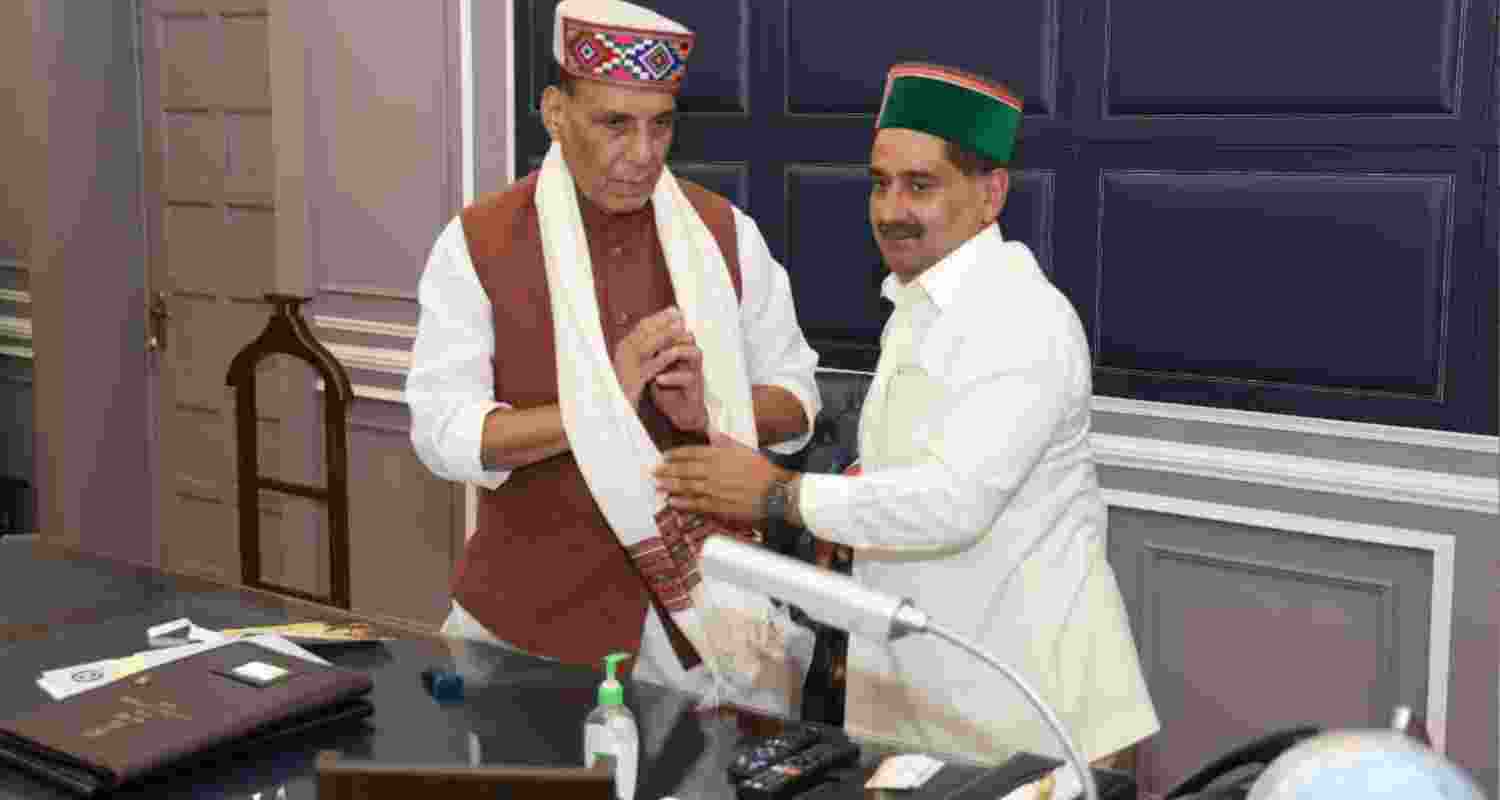 Deputy Chief Whip and Congress MLA from Himachal Pradesh, Kewal Singh Pathania, meets Union Defense Minister Rajnath Singh In New Delhi.