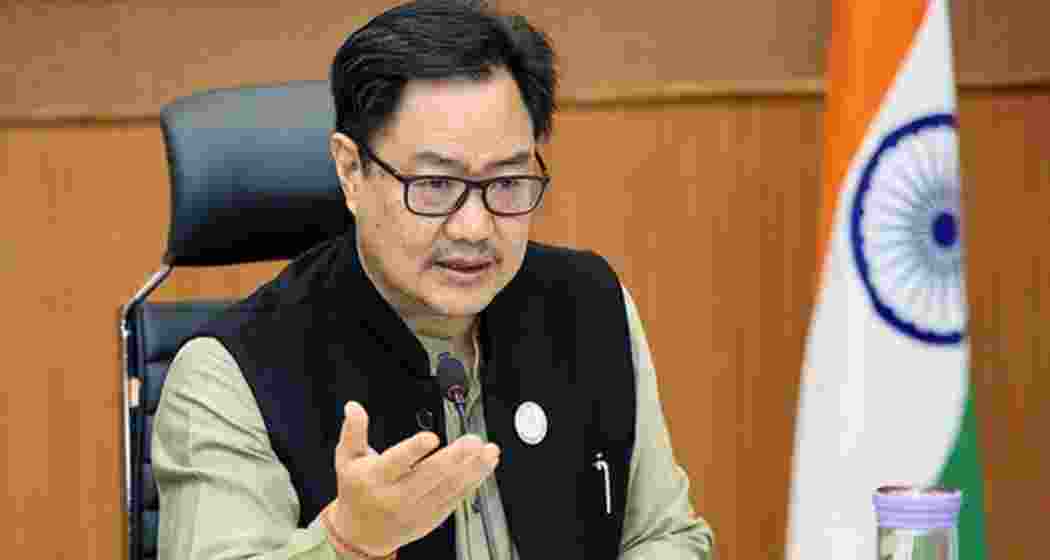 Kiren Rijiju addresses mediapersons. 