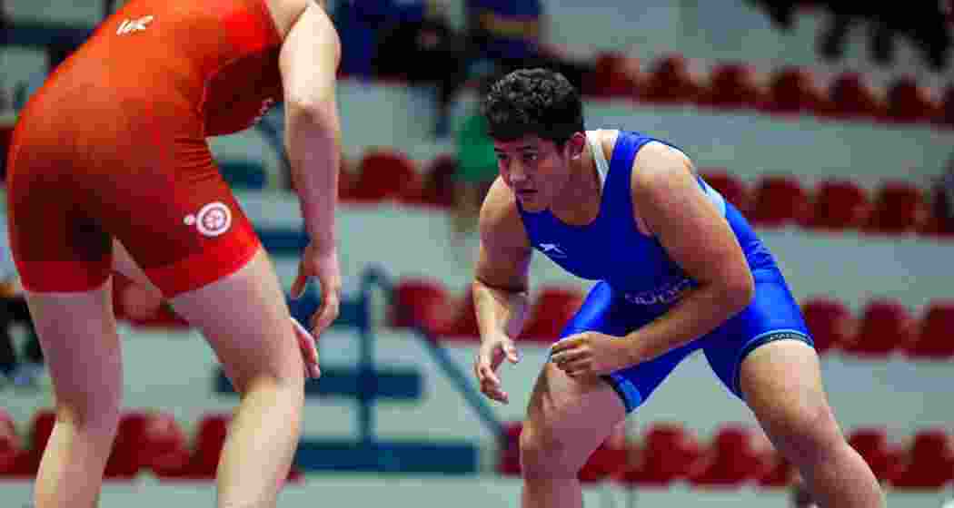 Reetika Hooda in action at the Asian Wrestling Championships 2025.