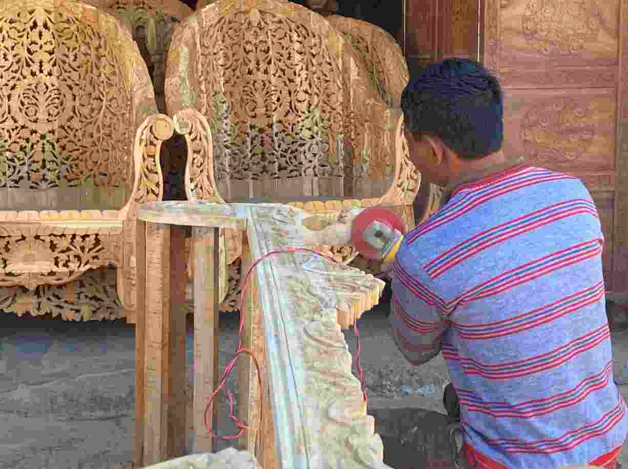 Political neglect threatens survival of Saharanpur's historic wood industry