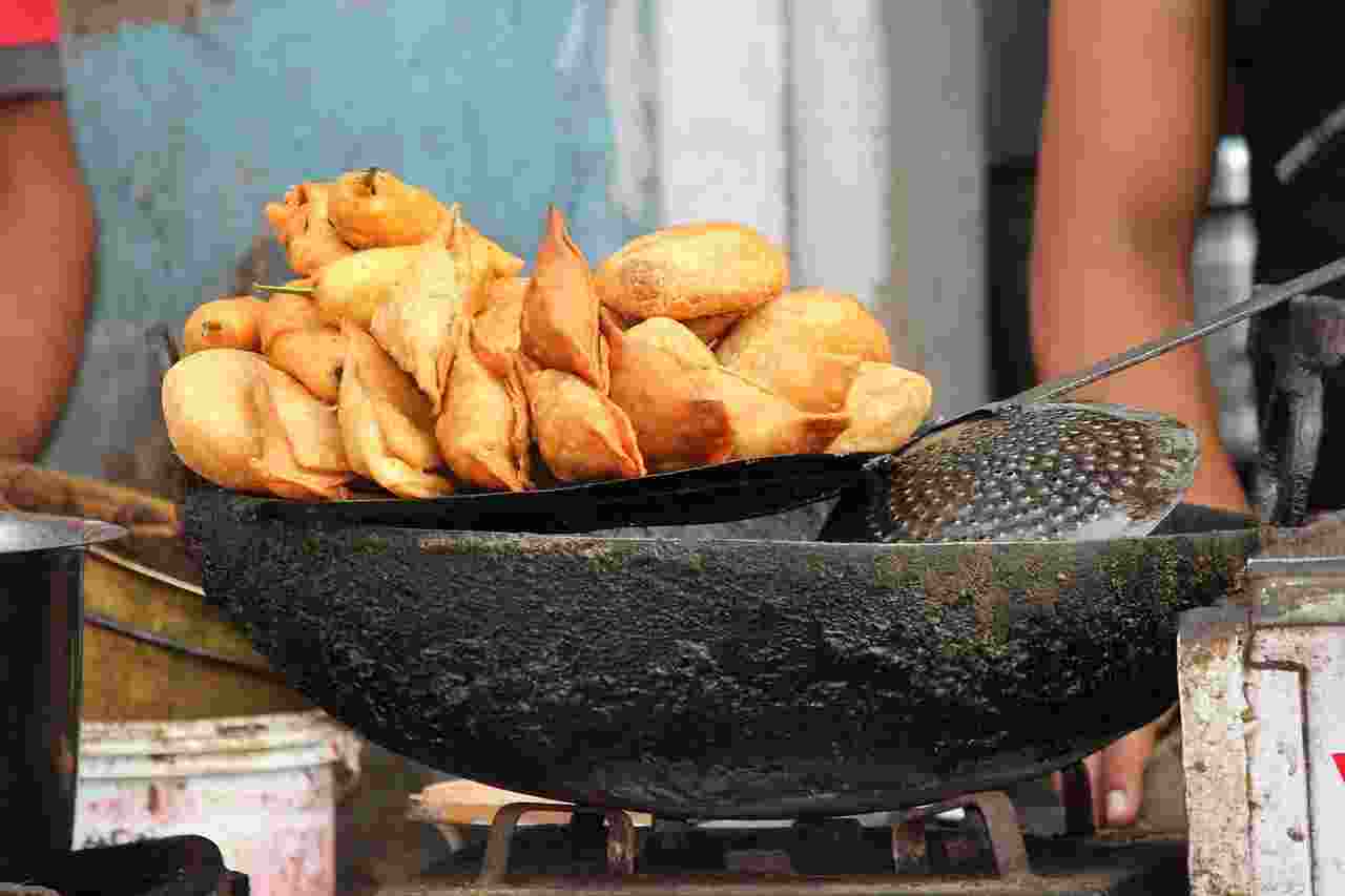 Condoms, gutkha found in samosas supplied to Pune company