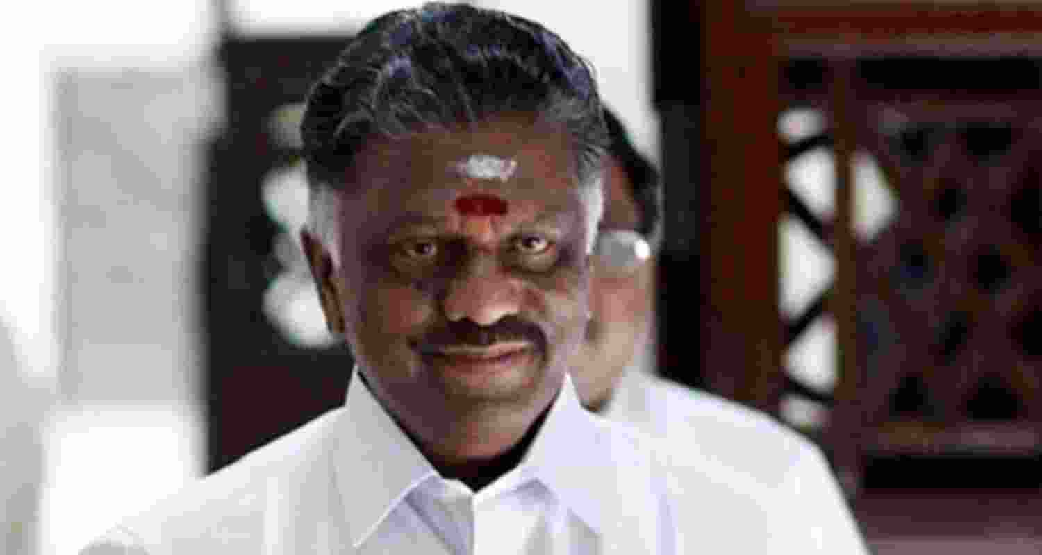 O Panneerselvam (OPS) formally joined the DMK on Friday morning. 