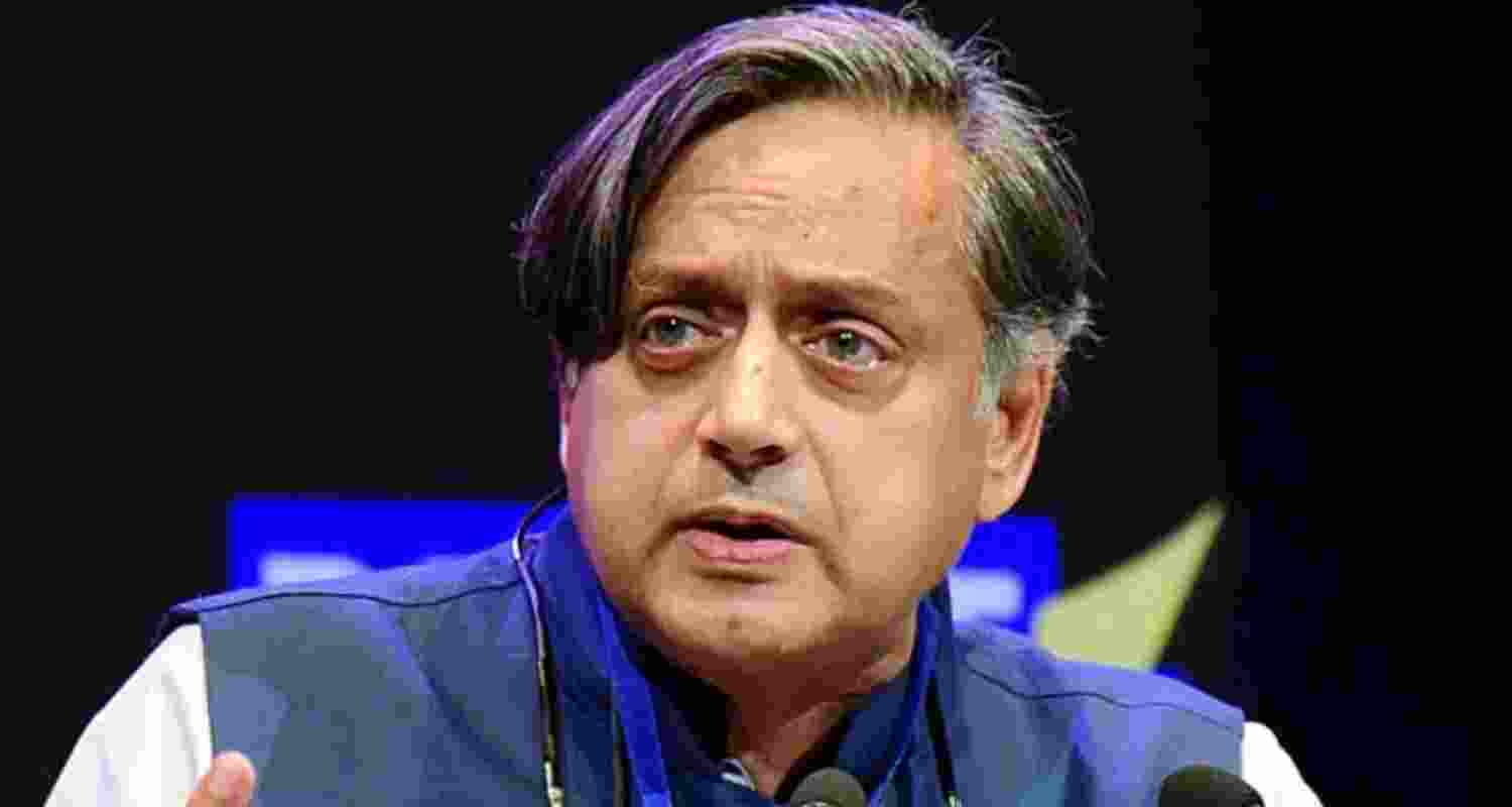 Cong mouthpiece criticises Tharoor over remark on Kerala’s growth