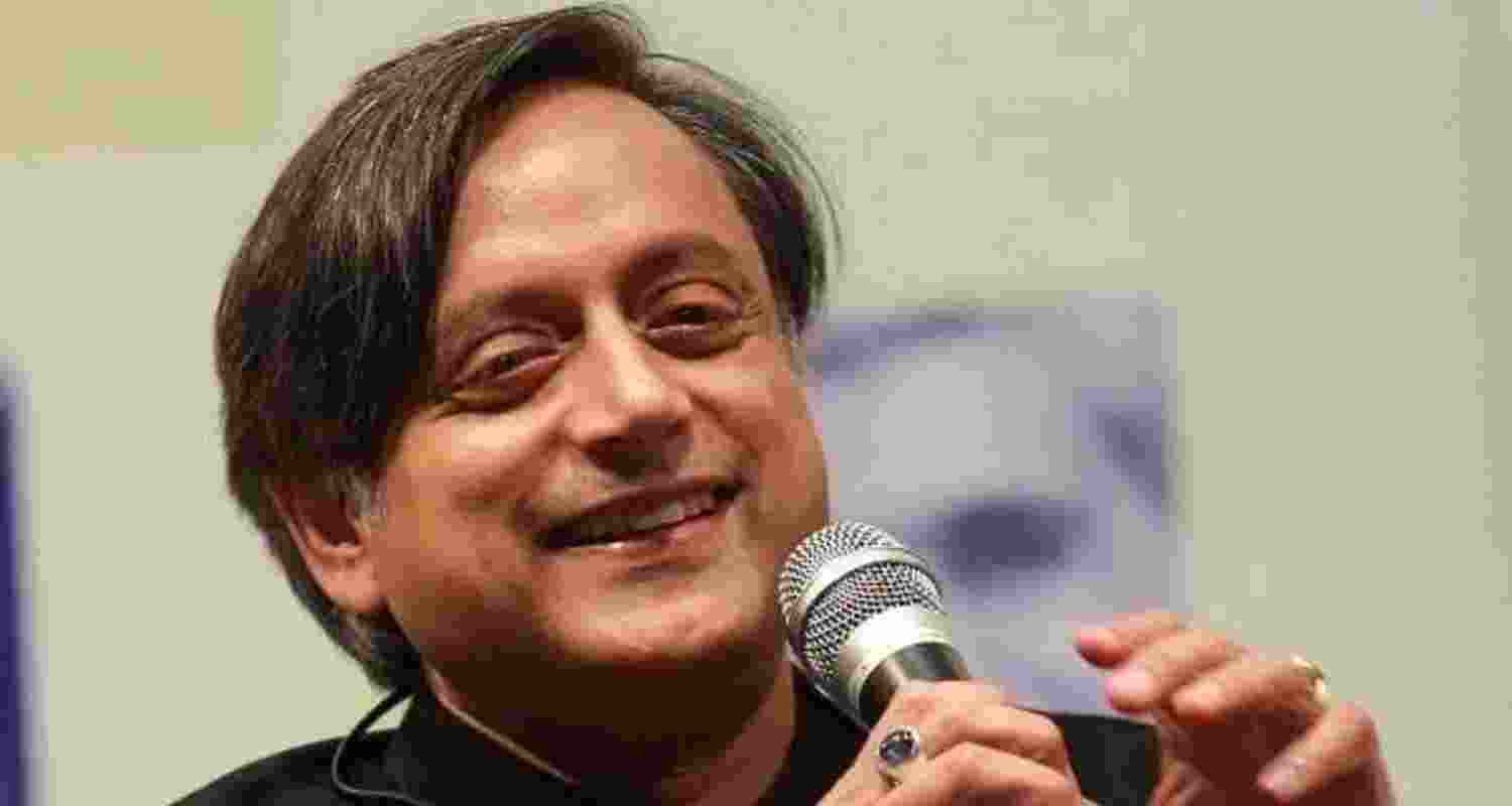 Cong’s Udit Raj slams Tharoor for pro-BJP stance