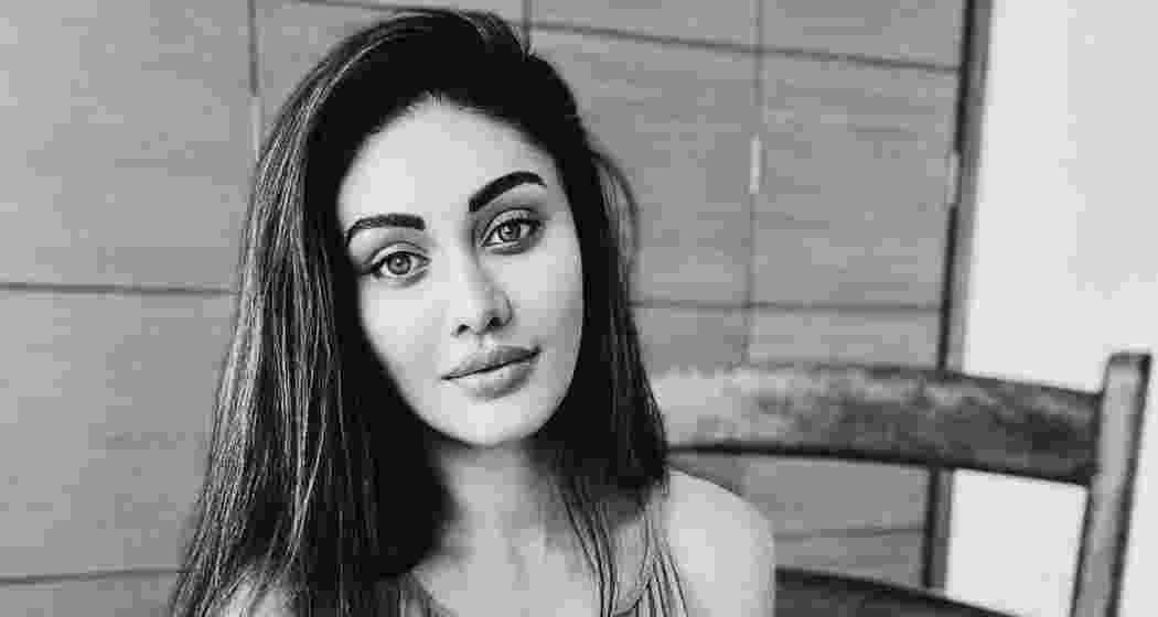 Shefali Jariwala, the famed Kaanta Laga girl and Bigg Boss star, died at the age of 42 in Mumbai.