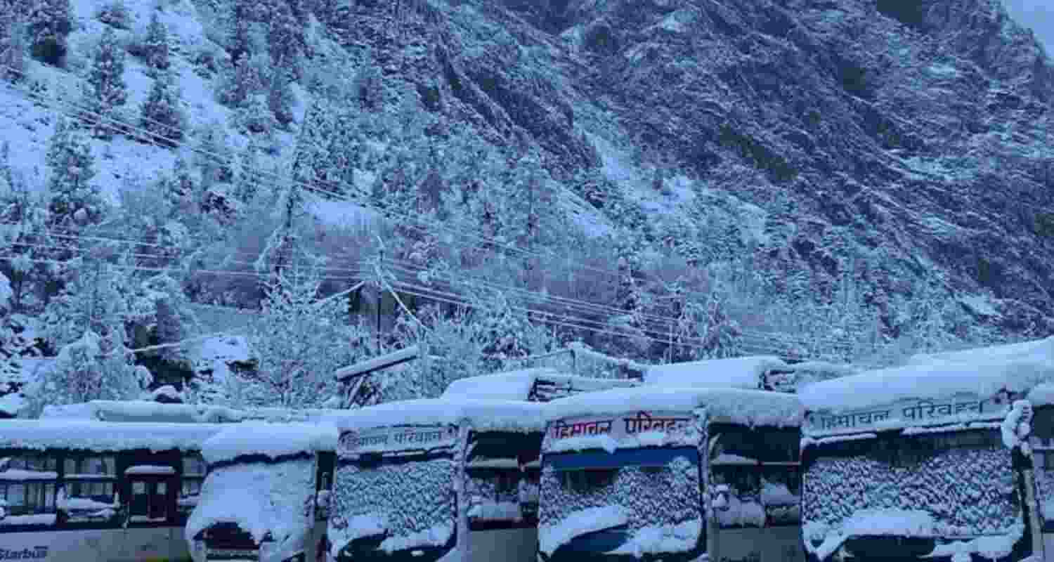 Himachal Pradesh sees temperature drop by 3-11°C. 