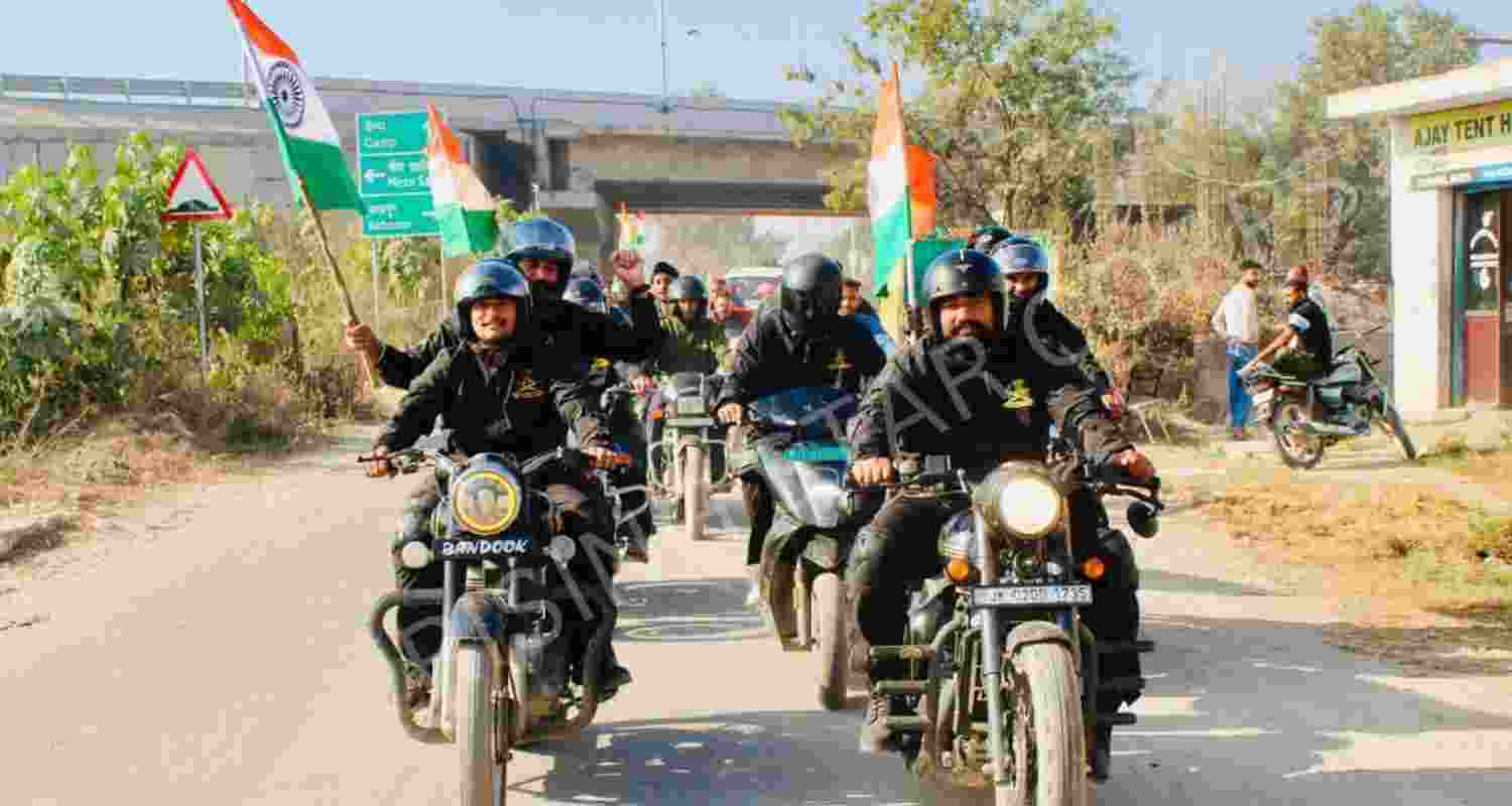 "Unyielding Strength, Unstoppable Victory! 
#TigerDivision celebrated   #VictoryDay, the capture of Phuklian in 1971 with students & youth at border villages Sohanjana & Makwal," the Rising Star Corps of the Indian Army posted on X.
