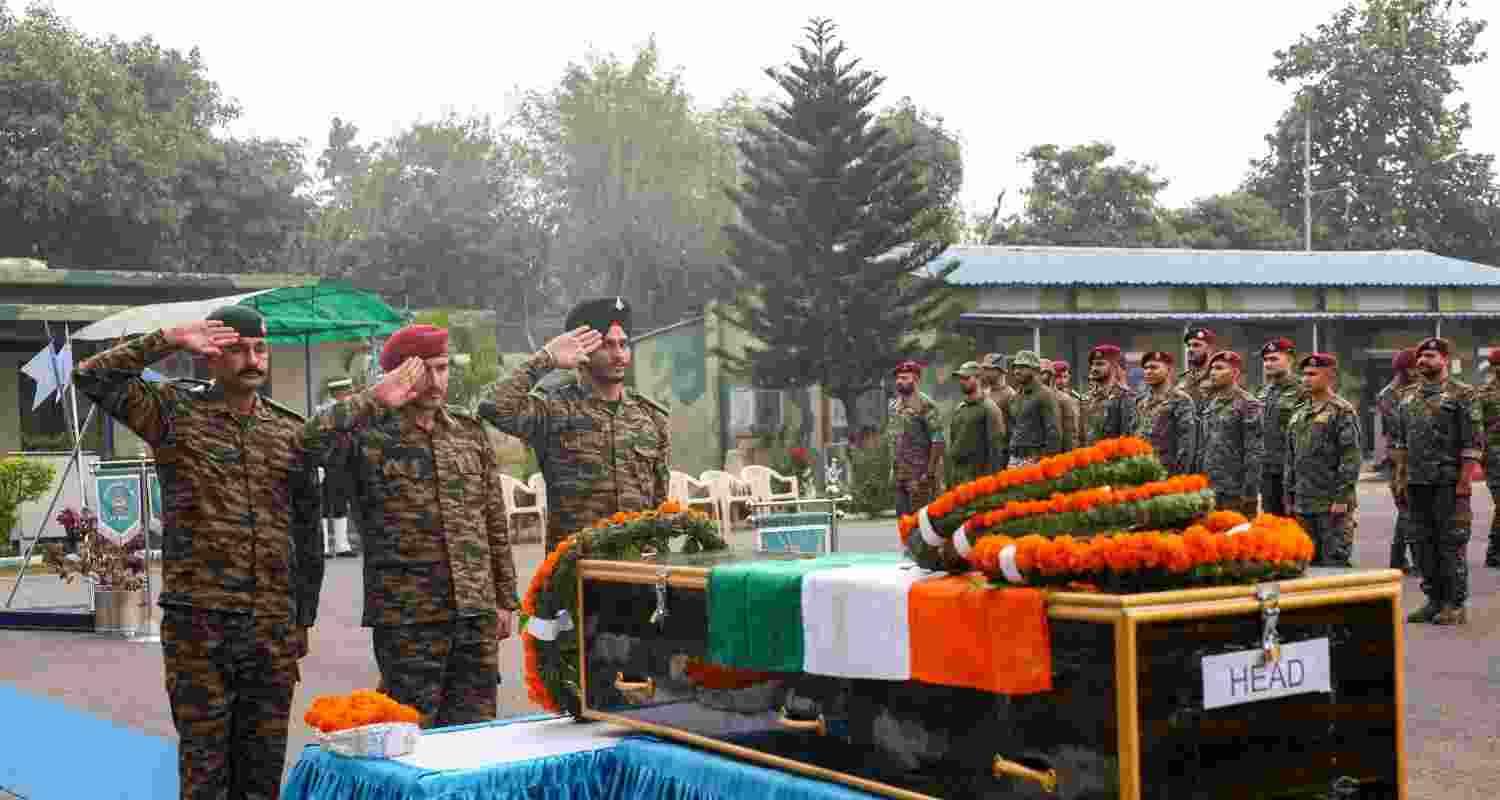 Army jawans pay their last respects to Naib Subedar Rakesh Kumar, who was killed in an encounter with terrorists in Jammu & Kashmir's Kishtwar district.