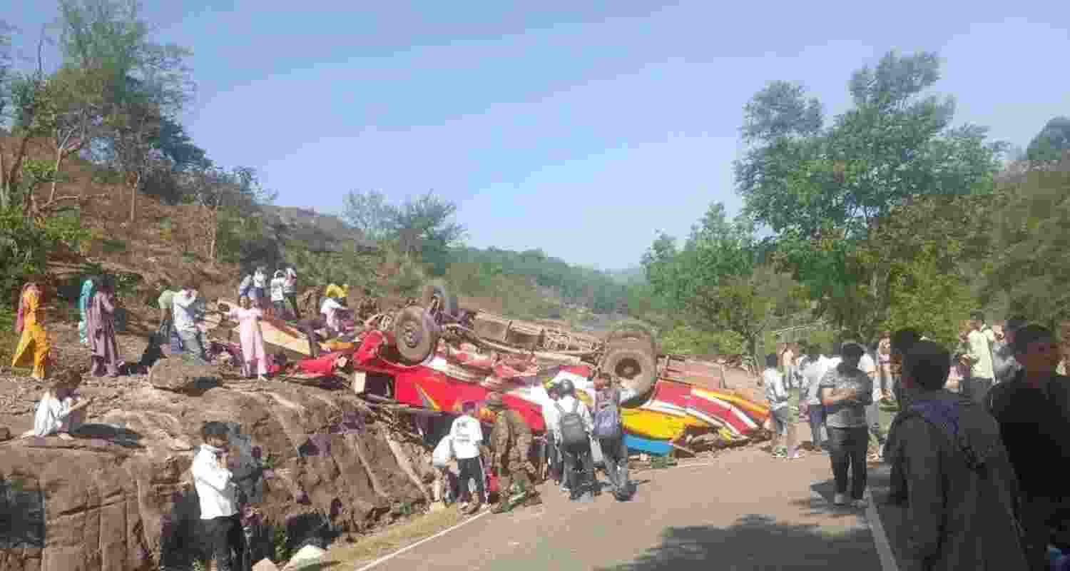 15 dead, several critical as bus falls into gorge in Udhampur