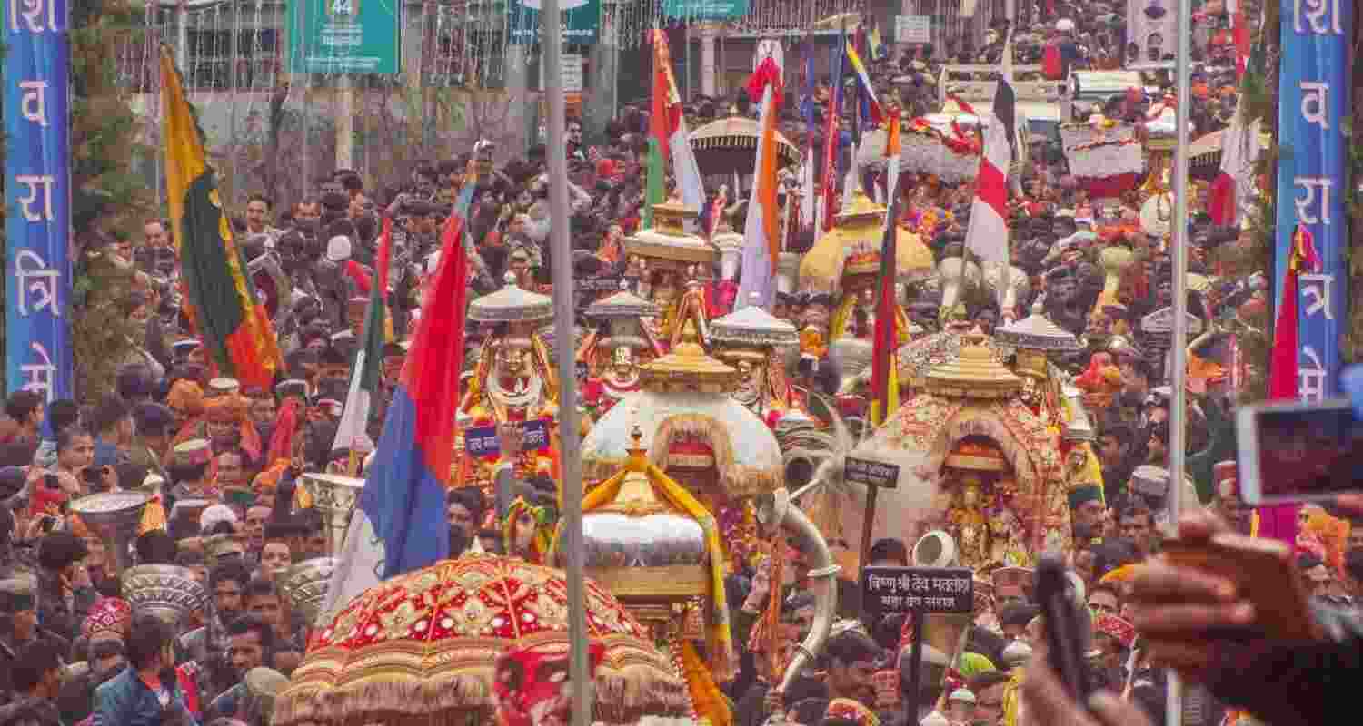 'Vulgar' comedy at Mandi Shivratri Fair faces objection