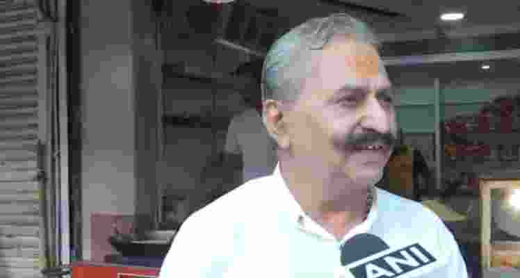 Indore's spirit finds a new expression as the owner of the famed 56 Dukan, Shyamlal Sharma, announcesd a heartwarming initiative to encourage voter turnout in the city.