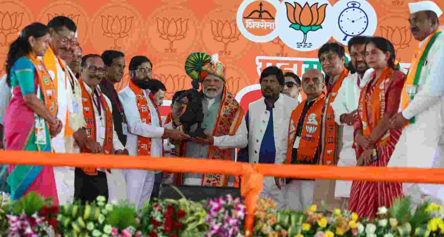 PM Modi warns Maharashtra of water scarcity under MVA rule.