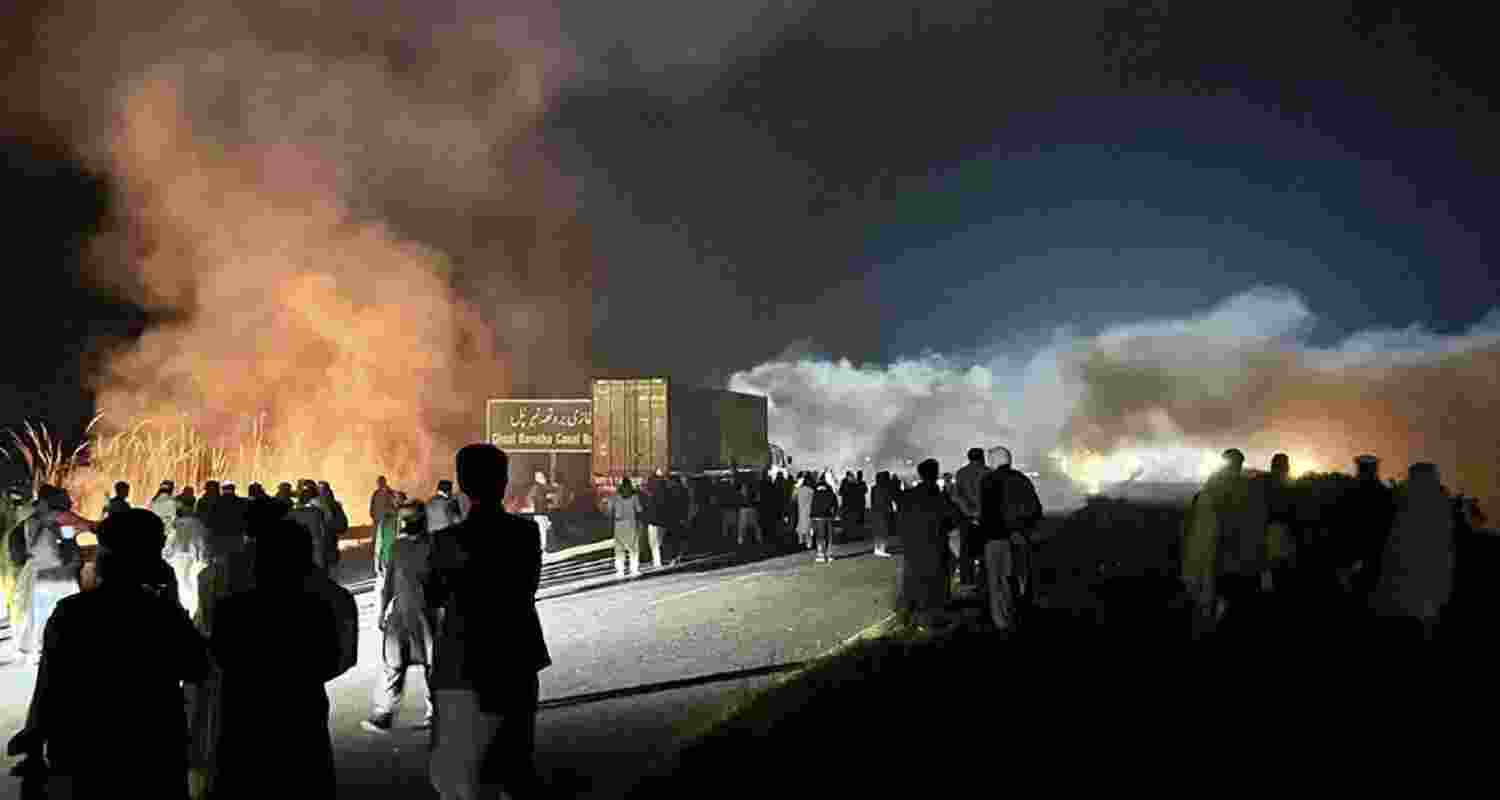 Sectarian violence escalates in Pakistans Kurram district.