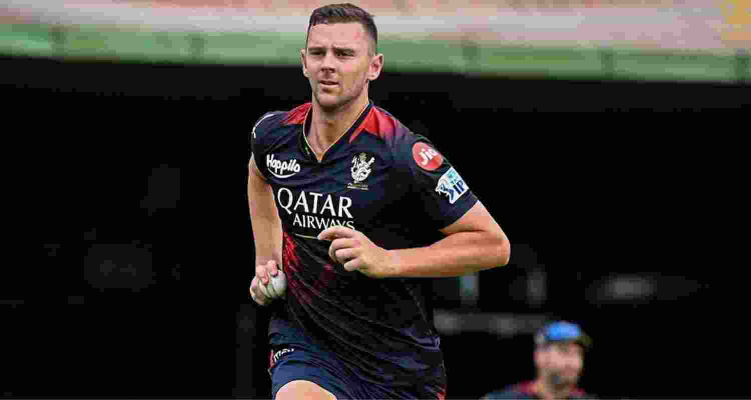 Brendan Doggett and Sean Abbott added as Josh Hazlewood battles side strain.
