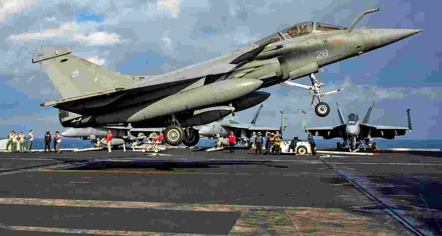 Indian Navy looks to seal Rs 90000 crore defence deal.