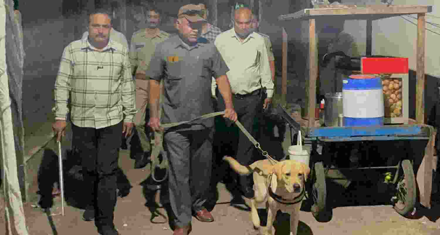Canines help Gujarat police resolve murder, drug cases.