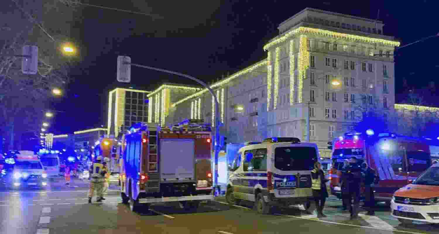 Attack on German Christmas market injures over 200 people.