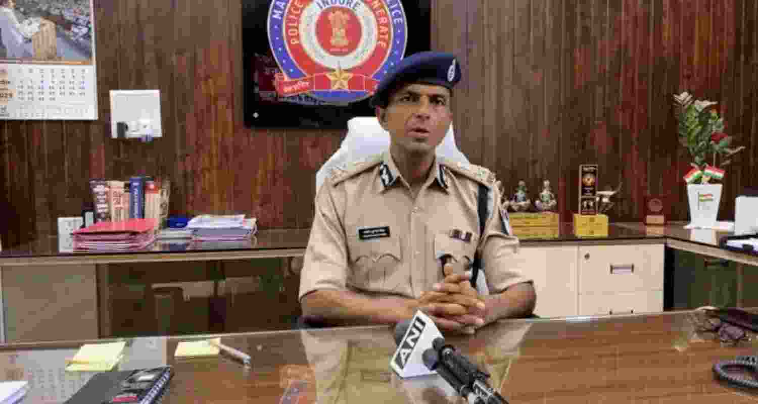 MP Police ask Pakistanis to exit India by April 27.