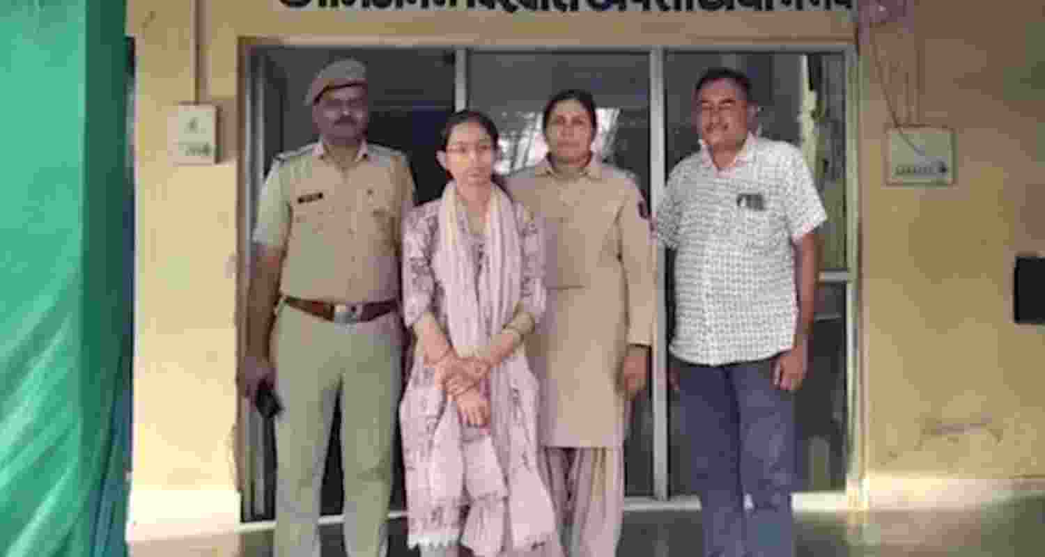 ICICI employee dupes 110 accounts to invest in stocks.