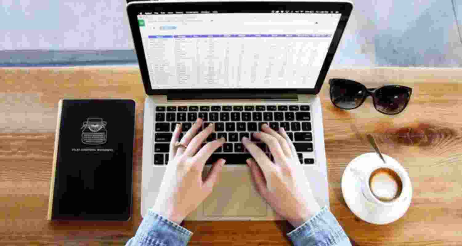 Maharashtra may allow longer shifts for private employees.