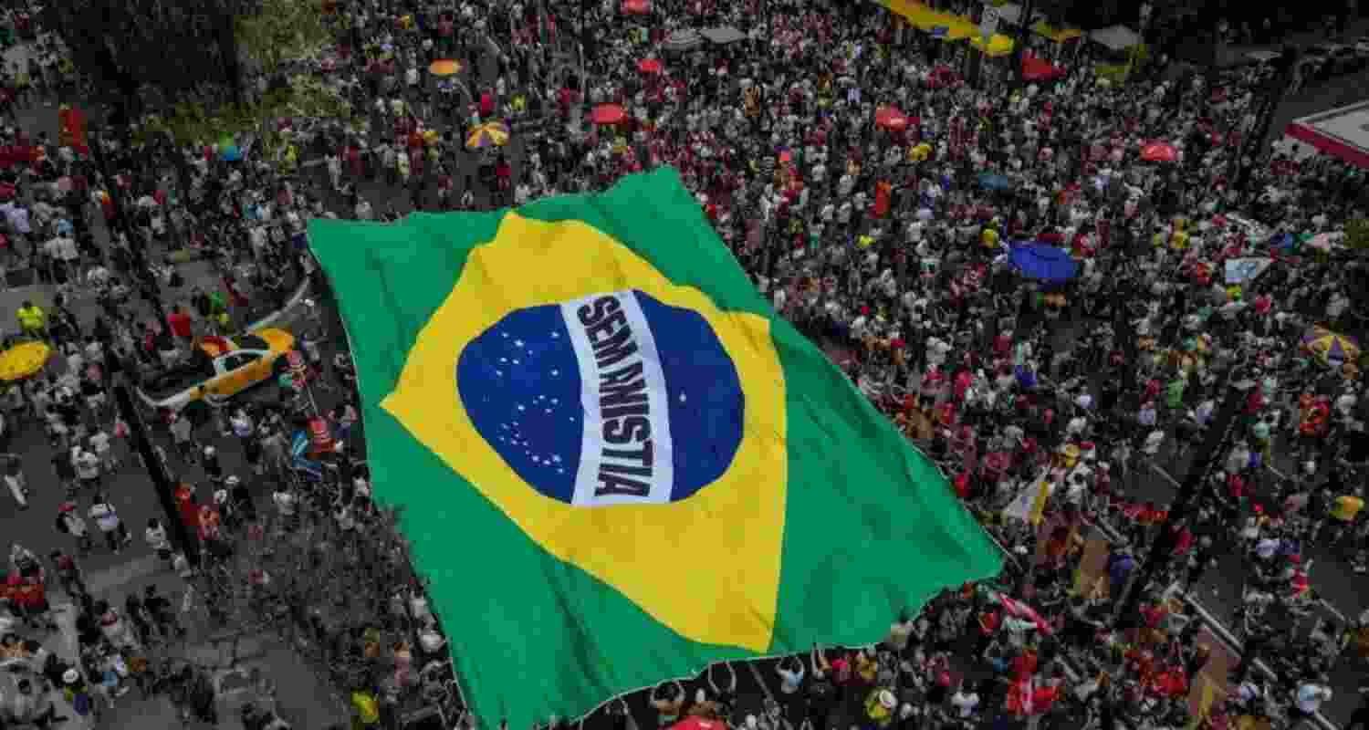 Tens of thousands rally in Brazil opposing amnesty for politicians.