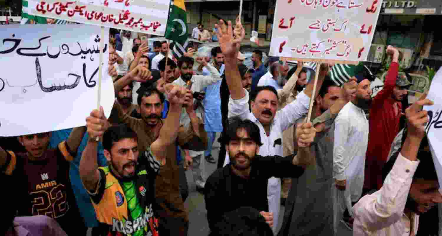 POK protests end as Pakistan agrees to 25-point settlement.