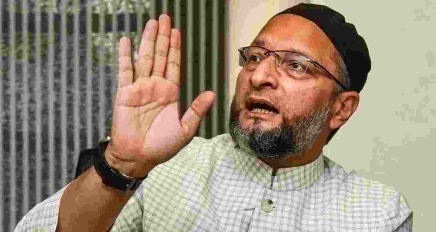 Tejashwi demeaned minorities, says Owaisi in fiery Bihar speech.