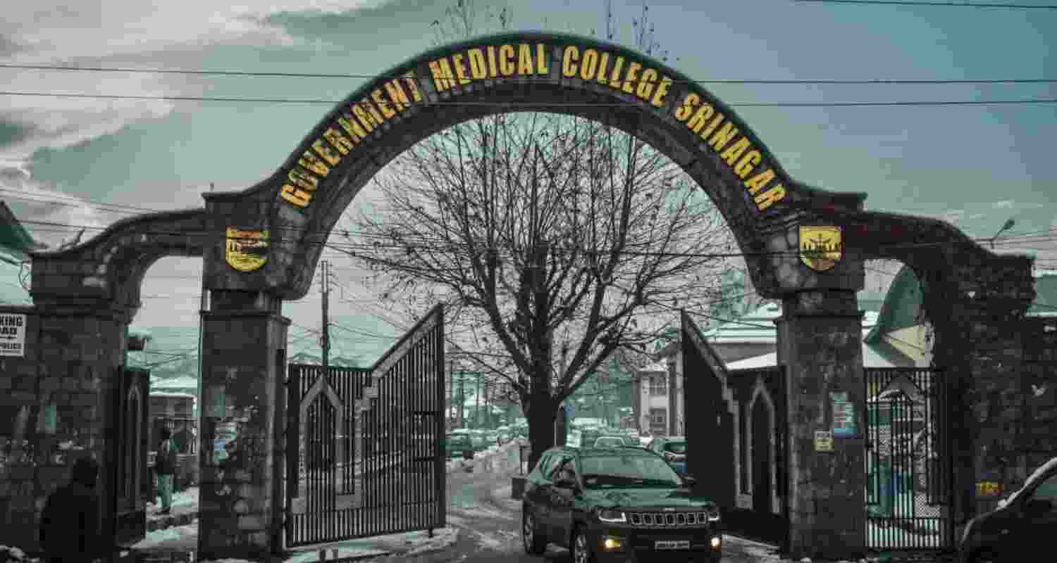 GMC Srinagar directs docs, staff to identify lockers by Nov 14