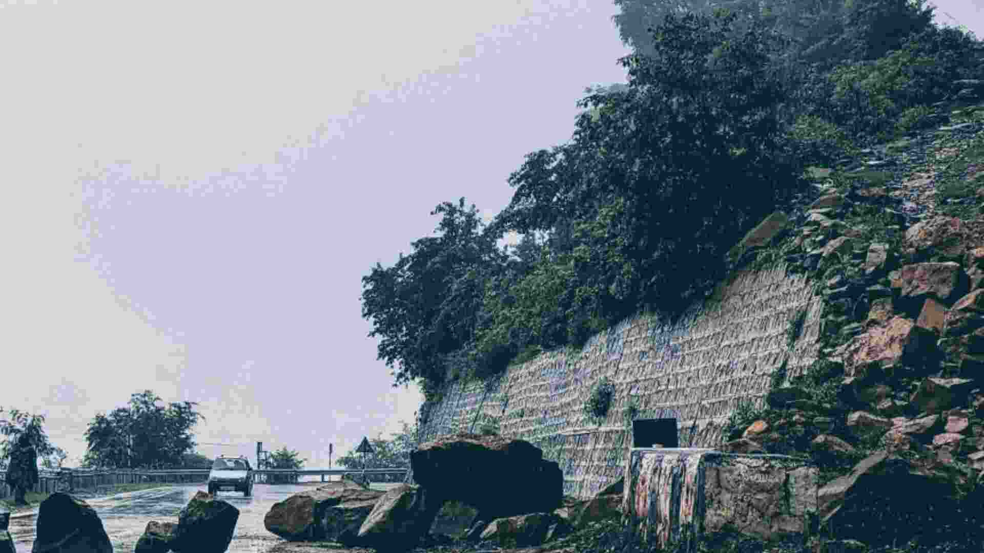 Heavy rains trigger landslides, roadblocks, houses damaged in J&K