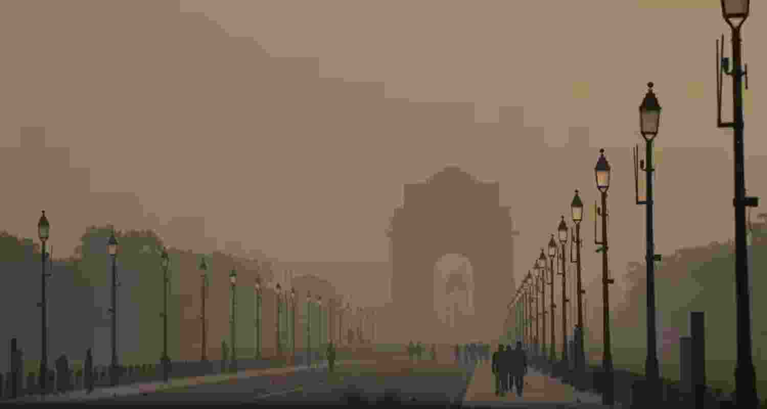 Delhi CM for use of public transport, carpooling to improve AQI