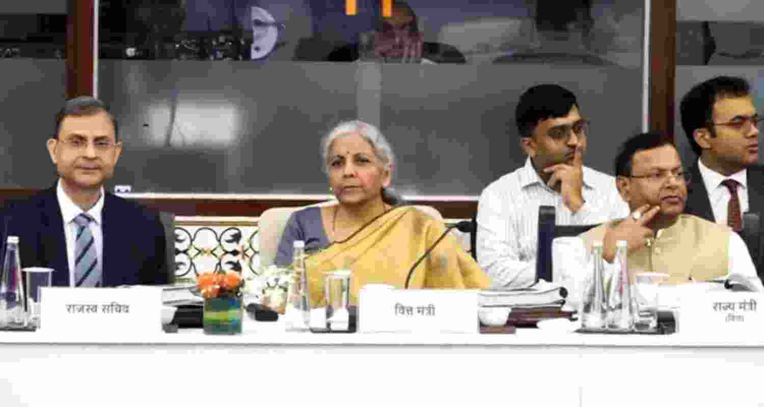 Retailers urge FM, GST Council to reject 35pc tax proposal on goods