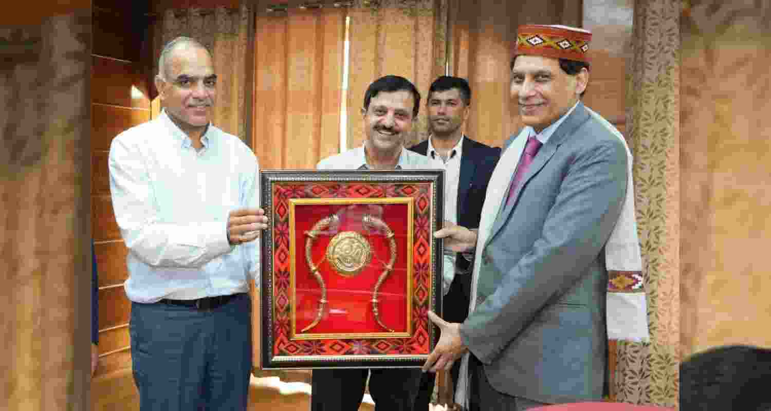 Himachal Chief Secy Prabodh Saxena.