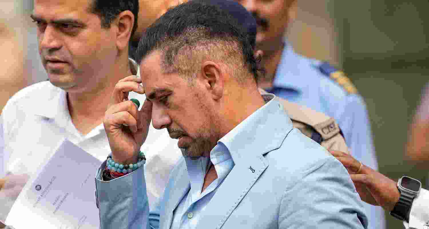 Day 2: ED grills Vadra for 5 hrs; called again on Thursday